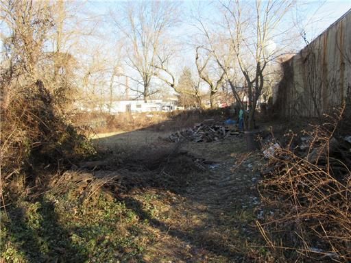44 Main St, Englishtown, NJ 07726
